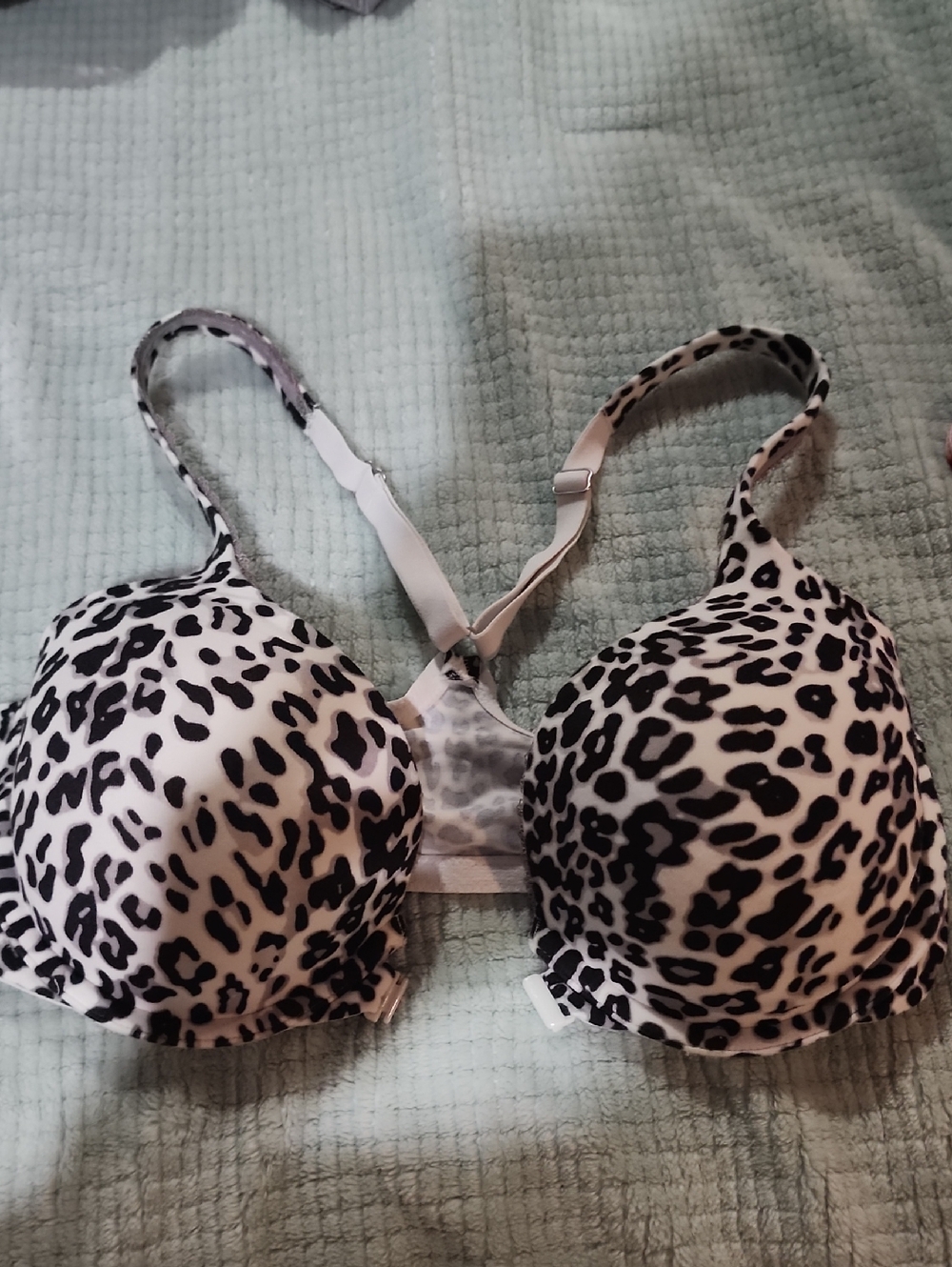 Victoria's Secret Black & White Leopard Print T-Shirt Bra